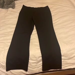 Black Lululemon Yoga Pants